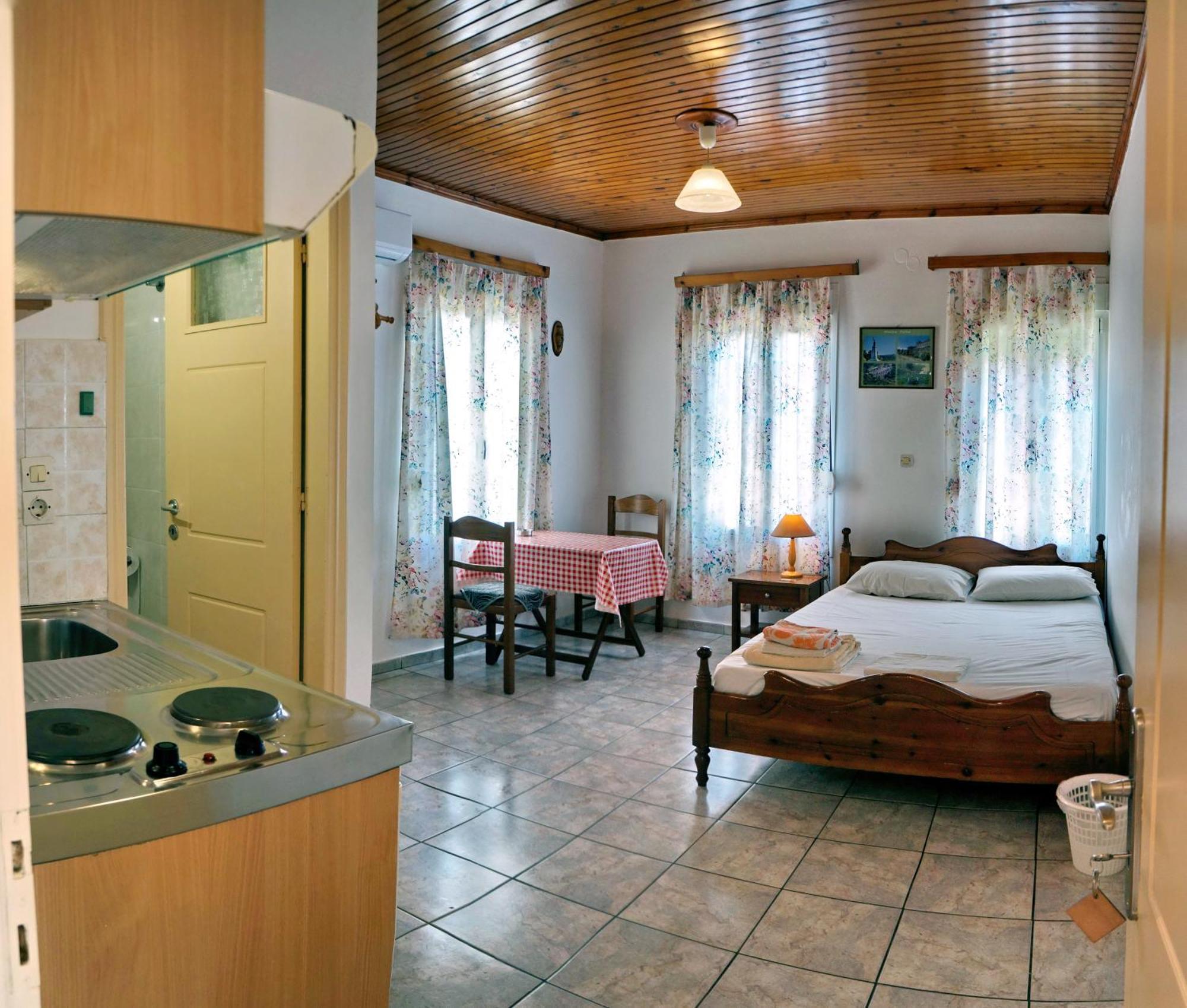 Angelos Rooms Митилини Экстерьер фото